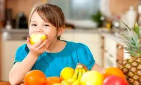 خوردن میوه قبل از خواب و تاثیرات آن!