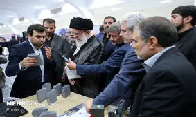 رهبر انقلاب از نمایشگاه شرکتهای دانش‌بنیان بازدید کردند