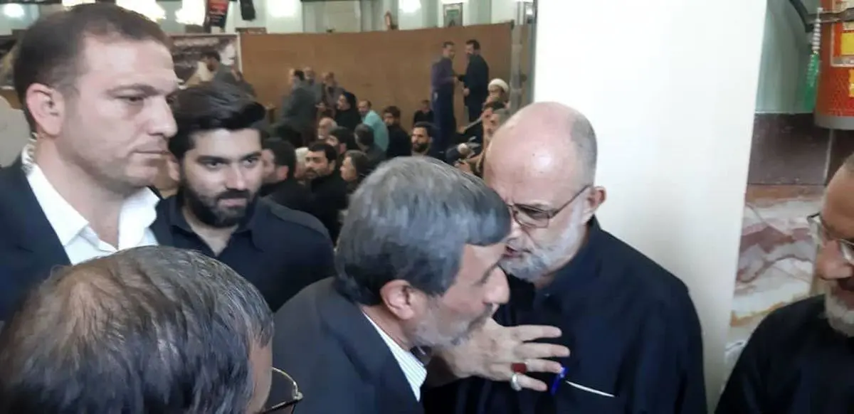 حضور دکتر احمدی نژاد در مراسم ترحیم پدر حاج سعید قاسمی+ عکس