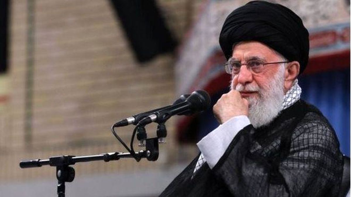 بازتاب سخنان امروز مقام معظم رهبری در بین رسانههای جهان/ آیا سخنان ایشان مقدمه گام چهارم کاهش تعهدات هستهای است؟
