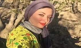 عکس/ بازیگر زن در کنار آتش‌نشانان بندر ماهشهر