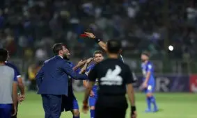 یک شوت، یک پزشک و یک کارت قرمز!