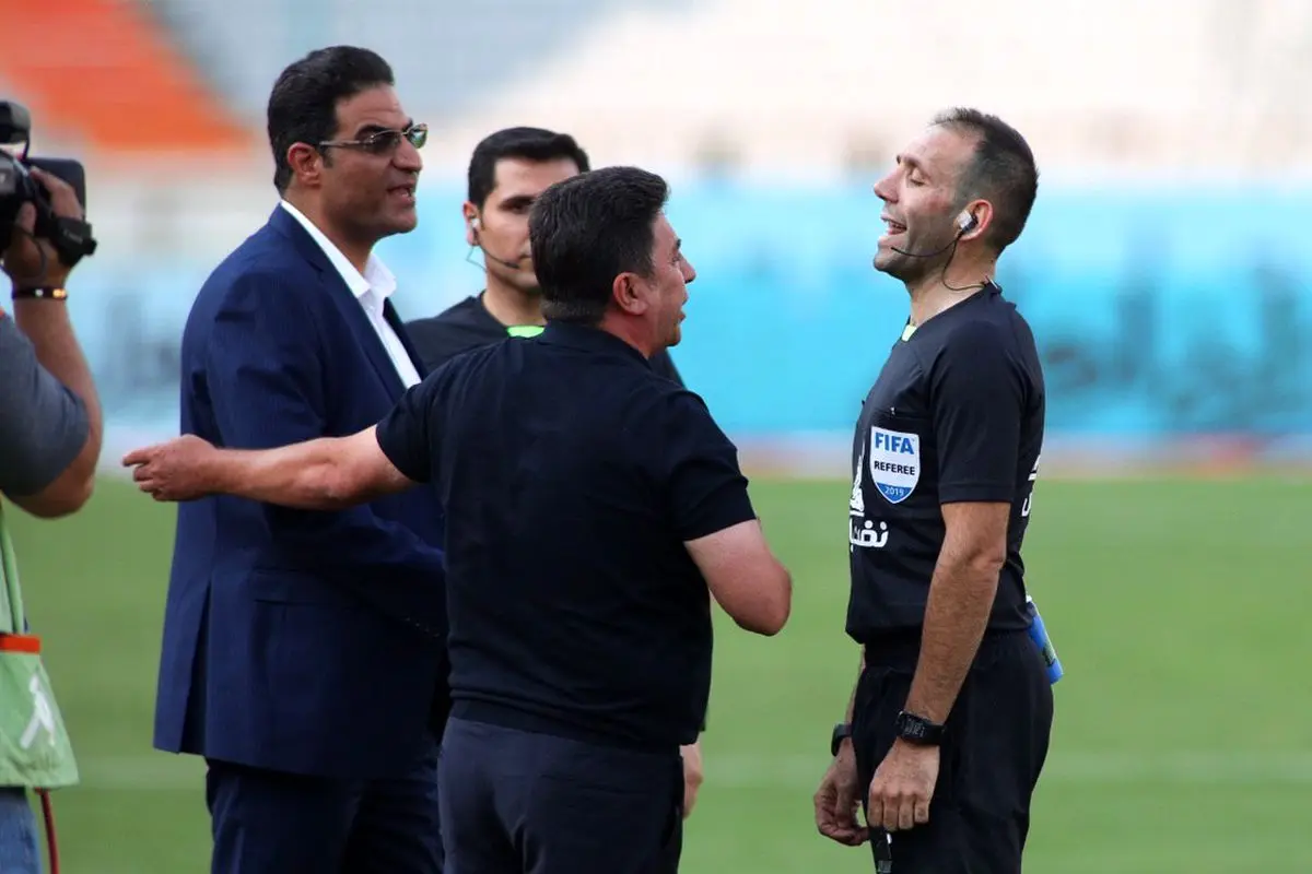 شکایت سپاهان از پرسپولیس و وحید کاظمی