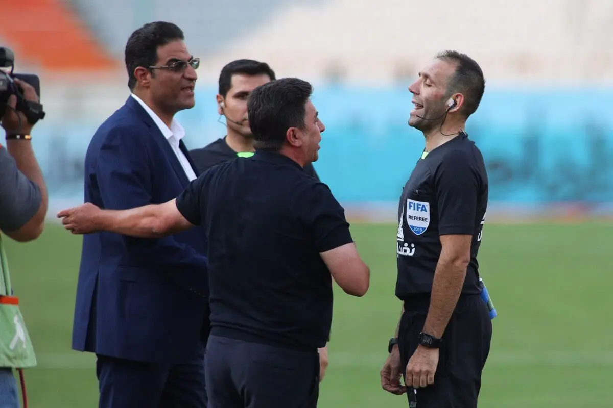شکایت سپاهان از پرسپولیس و وحید کاظمی