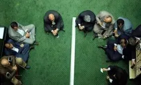 فرار به جلو برای مقابله با شفافیت / طرح جدید شفافیت نهادهای تصمیم گیر، ایده «مجلس شفاف» را قربانی می کند