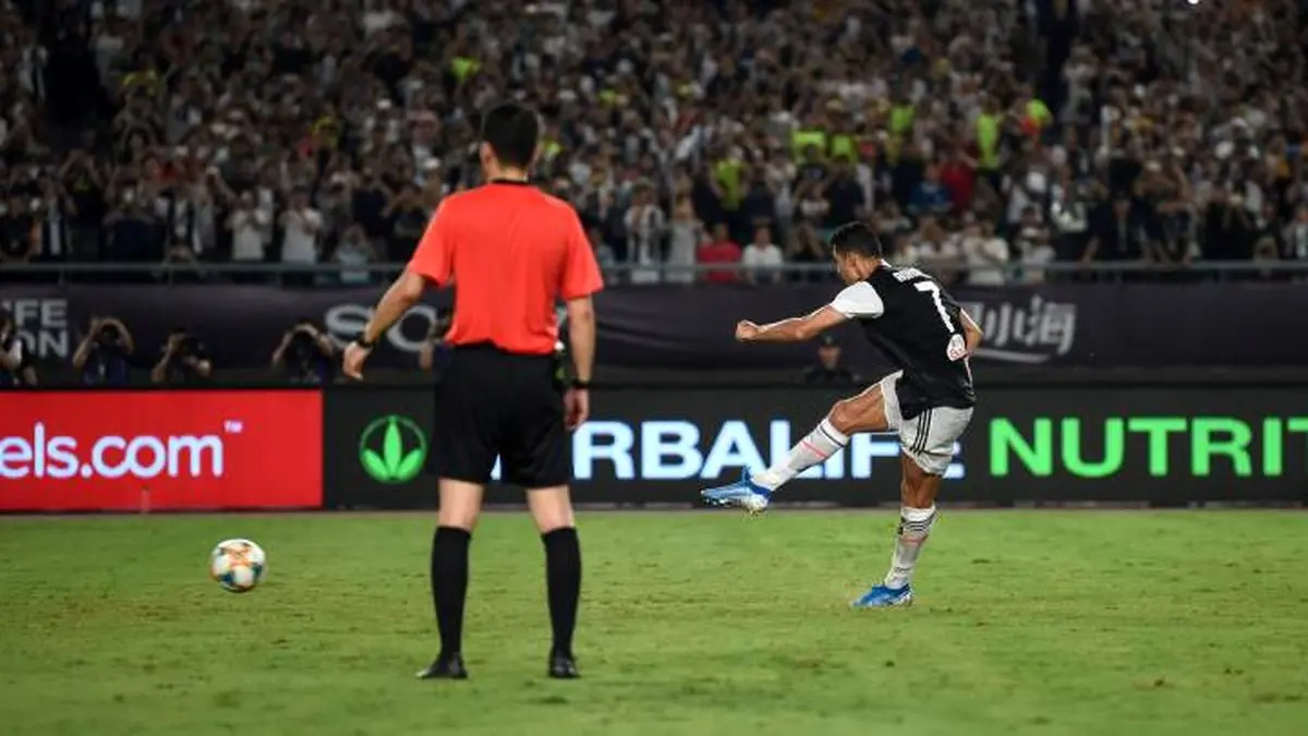 افزایش تردیدهای یوونتوس در مورد کاشته های رونالدو