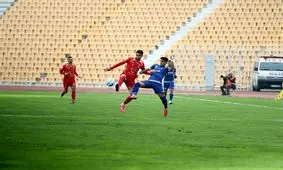 دیدار پرحاشیه پیکان و نفت تهران؛ از اخراج بازیکنان نفت تا قهر داور!