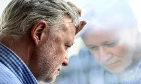 ۵۰ پشیمانی مشترک در افرادی که به پنجاه‌سالگی می‌رسند