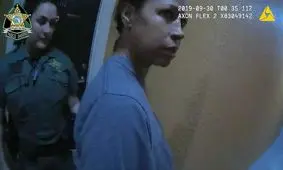 بازیگر زن هالیوود به دلیل رفتار خشونت آمیز دستگیر شد