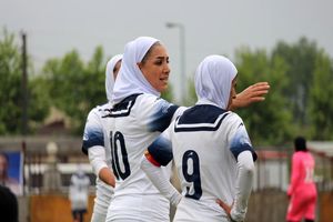 ایراندوست: 16 سال با ملوان سفید امضا کردم!