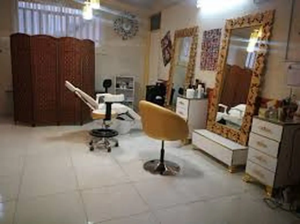 در این 2 آرایشگاه زنانه‌ کار خلاف می‌کردند