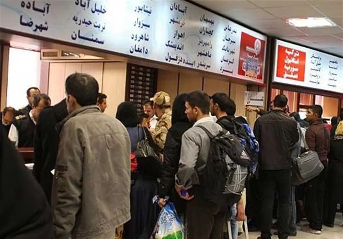 نابسامانی در جابجایی زائران اربعین / قیمت ۵۰۰ هزار تومانی بلیت اتوبوس تهران-مهران در بازار سیاه
