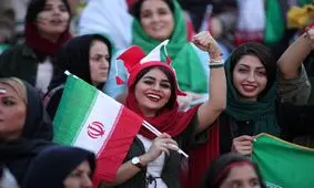 حضور حمیده عباسعلی در ورزشگاه آزادی