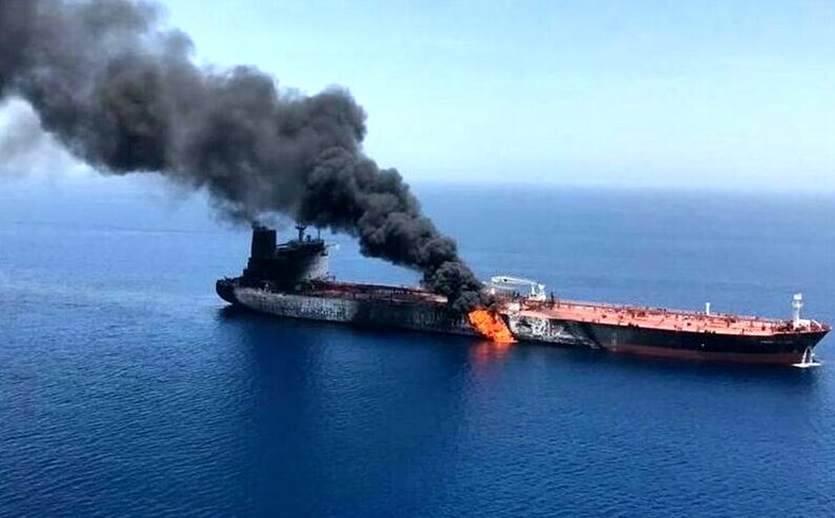 اصابت موشک به نفت‌کش ایرانی در دریای سرخ / پای عربستان درمیان است؟