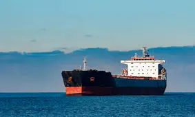 خبر اول رسانه‌های بین‌المللی؛ حمله تروریستی به نفتکش ایرانی + عکس