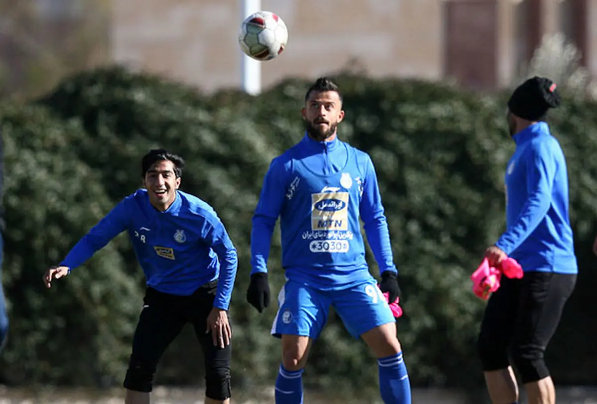 هافبک استقلال نرم دوی را آغاز می کند