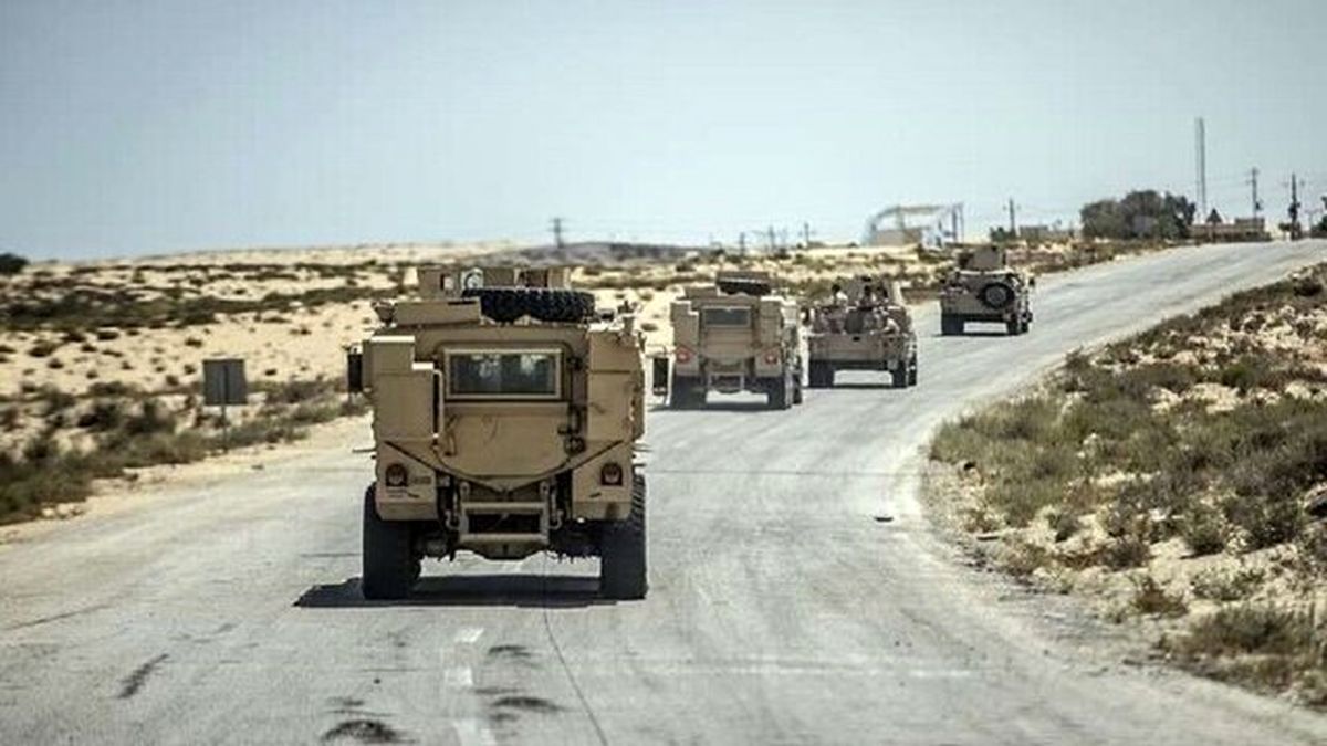 مجروح شدن 7 نیروی امنیتی مصر در پی دو انفجار همزمان در شمال سیناء