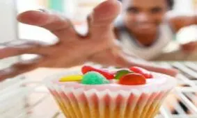 پیامدهای منفی مصرف بیش از اندازه قند