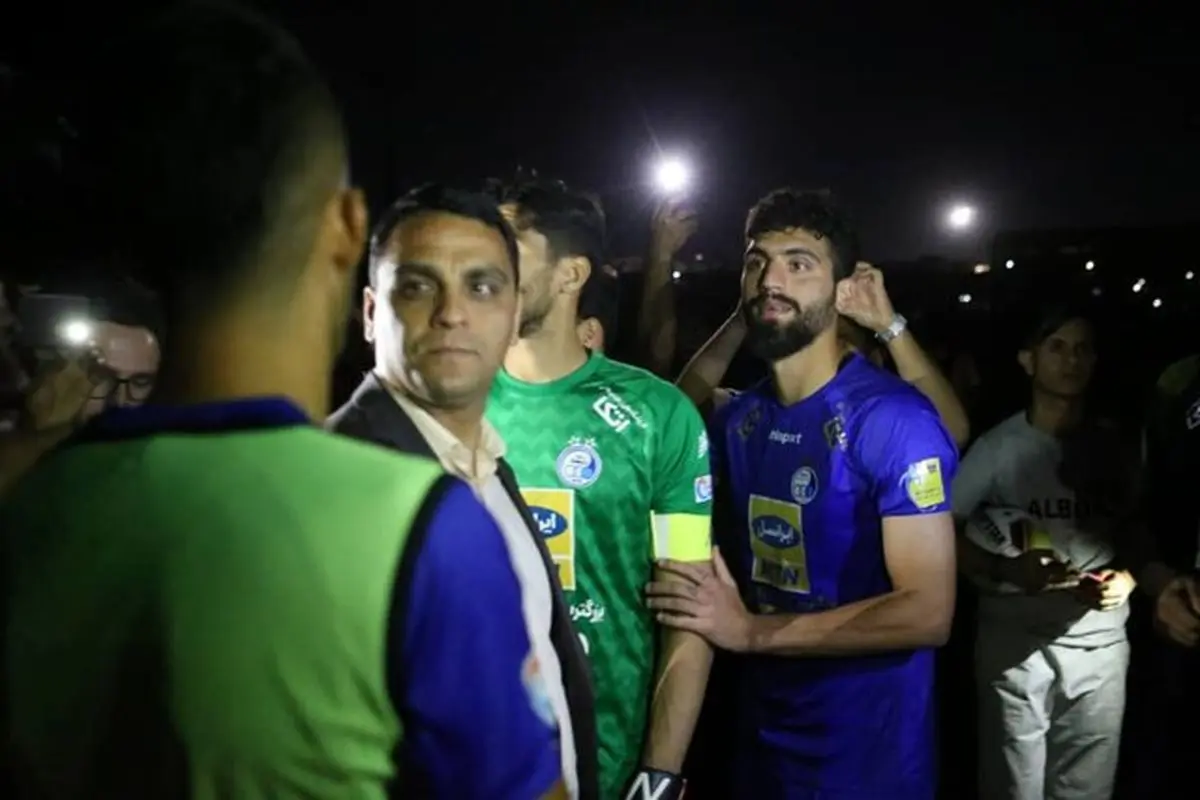 ماجرای تغییر زمان دیدار تراکتور - استقلال چیست؟/ یک اشتباه ریز!