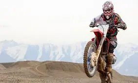 اولین مسابقه موتورکراس بانوان چه زمانی بود؟