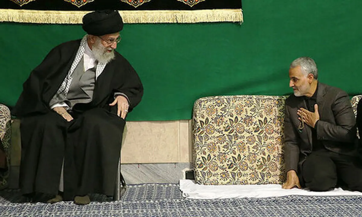 عکسی دیده نشده از رهبر انقلاب و سردار سلیمانی