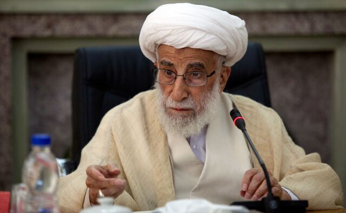 واکنش آیت الله جنتی به دستگیری روح االه زم