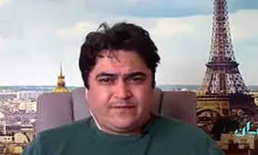 روح‌الله زم در فرانسه پناهنده بود