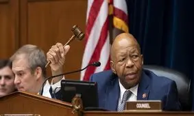 چهره کلیدی پیشبرد پرونده استیضاح ترامپ درگذشت