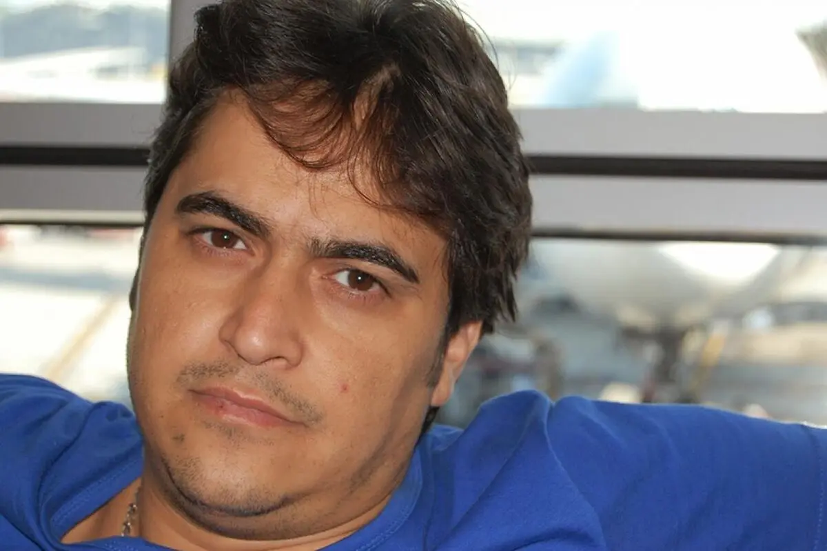 ادعای مسئول فنی کانال آمدنیوز : شبکه ای از هنرمندان و اهالی سینما با زم در ارتباط هستند