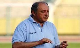 فریبا:با بازیکن خاطی برخورد می‌کنیم