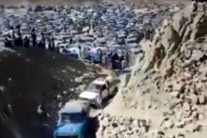 فیلم| ترافیک پرحجمِ قاچاقچیان سوخت در سیستان و بلوچستان!