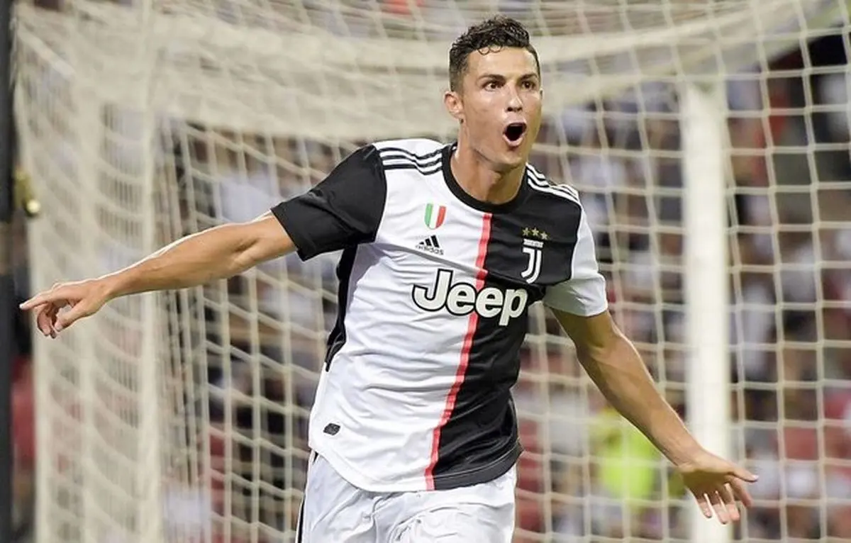 شیاطین سرخ به دنبال بازگرداندن رونالدو با دستمزد نجومی