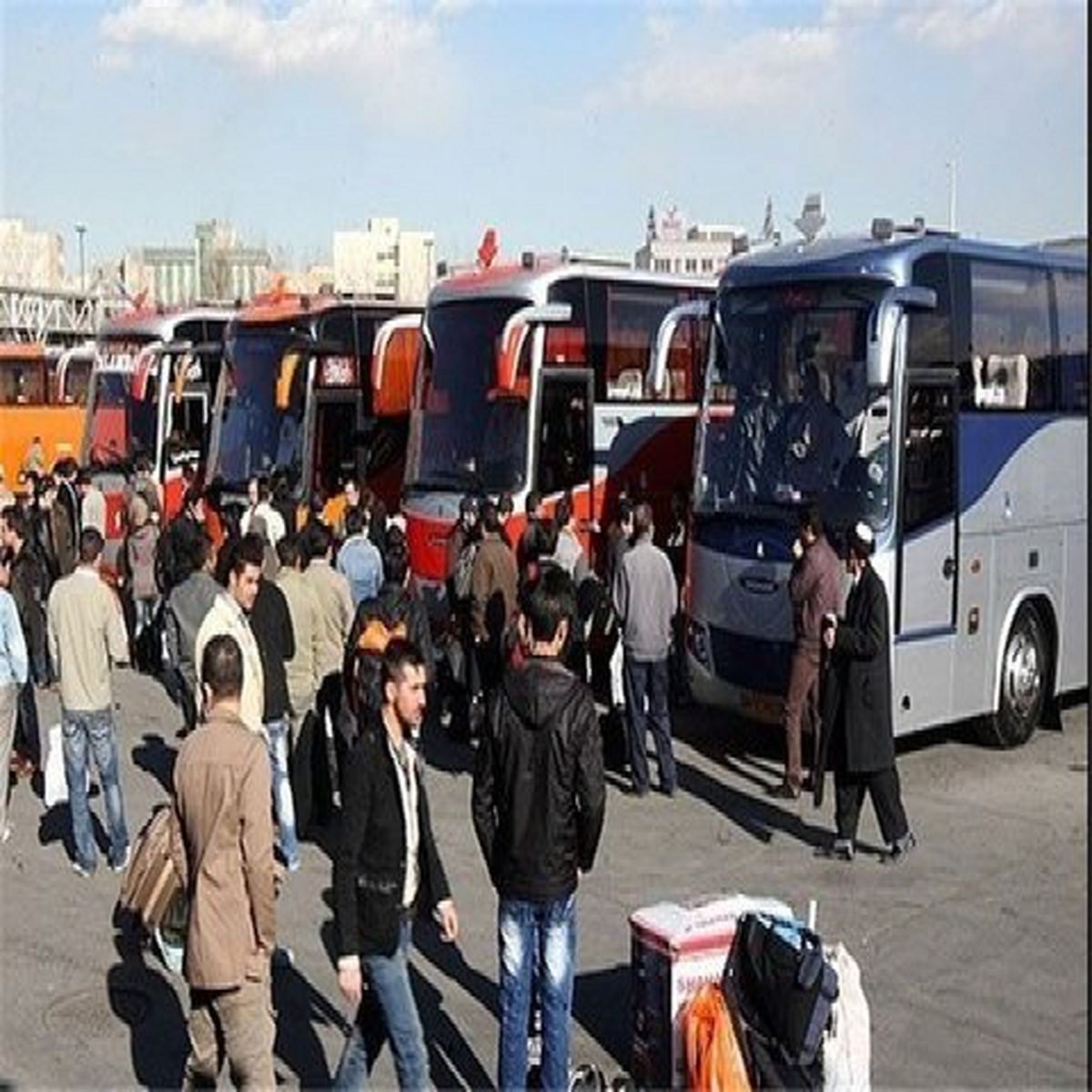 موضوع کمبود اتوبوس در پایانه های مسافربری مشهد صحت ندارد
