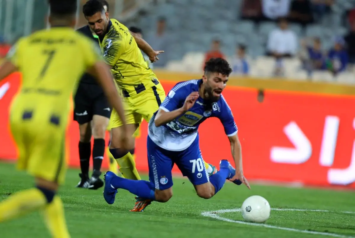 دانشگر و ورود رسمی به خط حمله استقلال