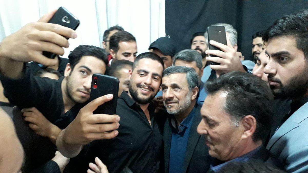 عکس/ محمود احمدی نژاد در مراسم اربعین