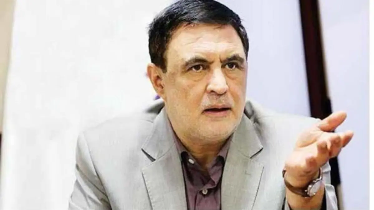 اصلاح‌طلبان را مانند گربه مرتضی علی از هر طرف بیندازیم چهاردست‌وپا پایین می‌آیند