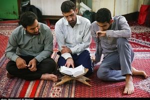 ۱۰۰ هزار نفر امسال در استان اصفهان معتکف می‌شوند/ ۵۵۰ مسجد آماده حضور معتکفین