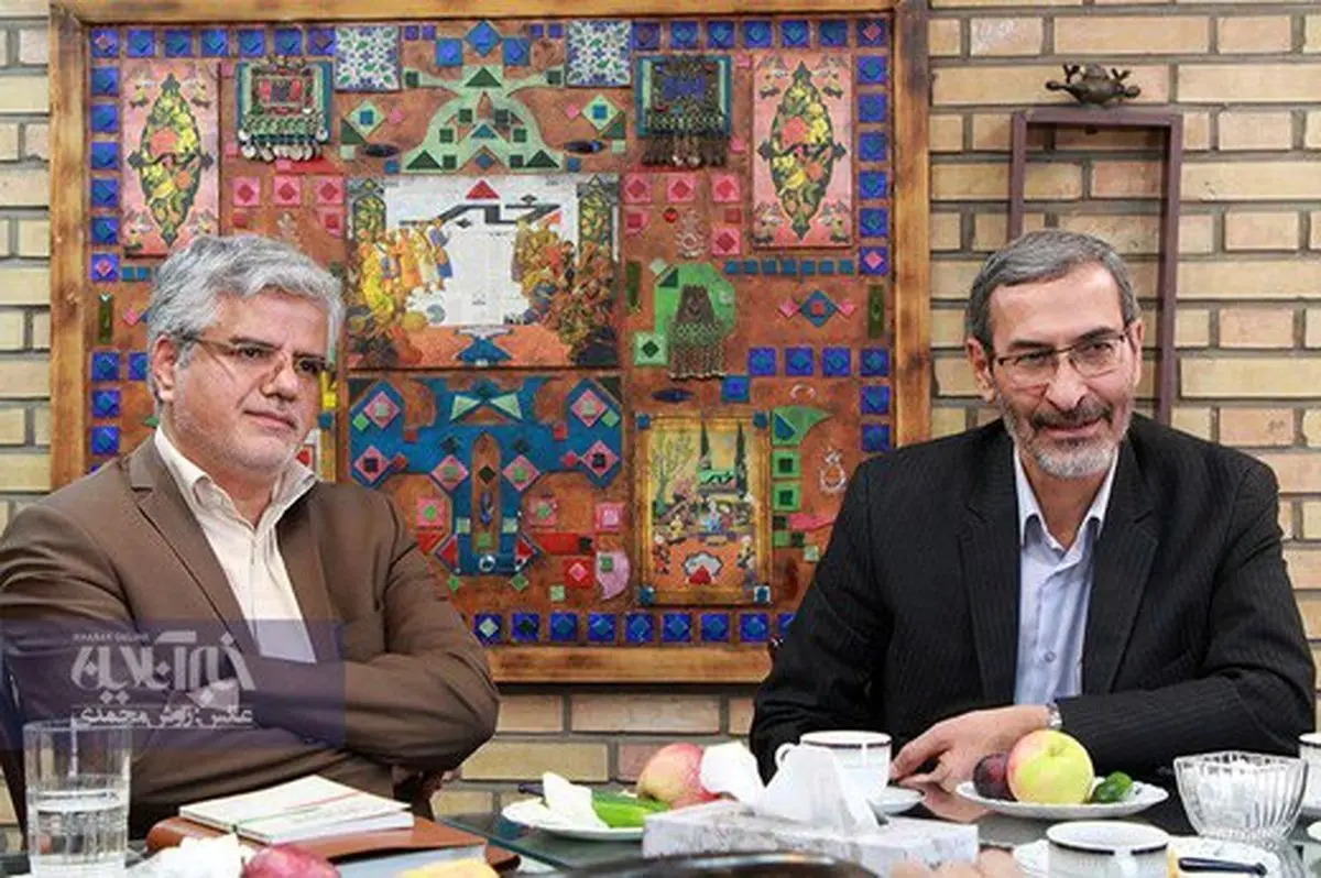 محمود صادقی: بودجه دلاری به صداوسیما می‌دهیم، پس باید به چالش‌اش بکشیم/پورمختار:از همه چیز برای زدن رسانه ملی استفاده می‌کنید