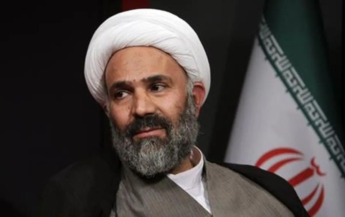 آینده‌فروشی دولت استقلال کشور را در معرض خطر قرار می‌دهد