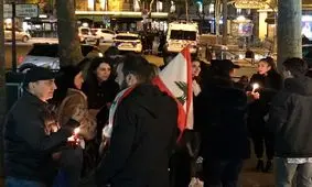 جمعی از لبنانی‌ها در پاریس تظاهرات کردند