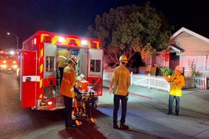 ۱۲ کشته و زخمی در جشن هالووین در کالیفرنیا