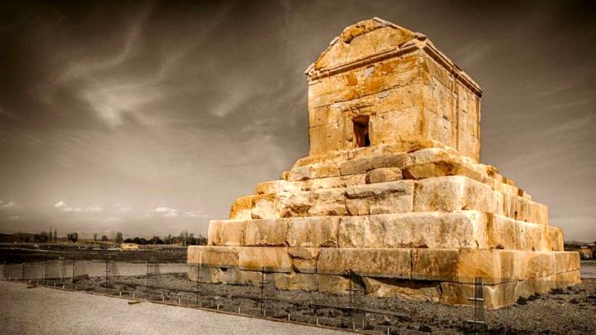 ۷ آبان «روز جهانی کوروش»؛ دروغ یا واقعیت؟
