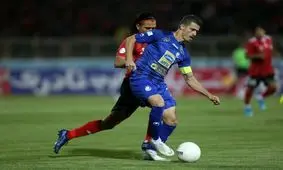 تساوی یک نیمه‌ای تراکتور و استقلال