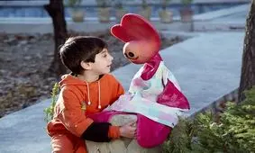 لیلی رشیدی در کنار بازیگر کودک سریال «زی‌زی‌گولو» پس از ۲۵ سال/ عکس