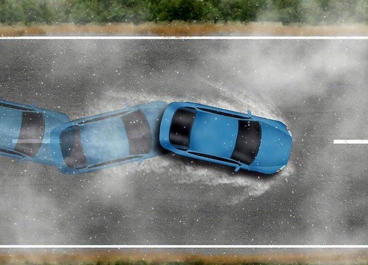 چرا خودرو ما در باران لیز می‌خورد؟/ پدیده آب سواری را بیشتر بشناسید