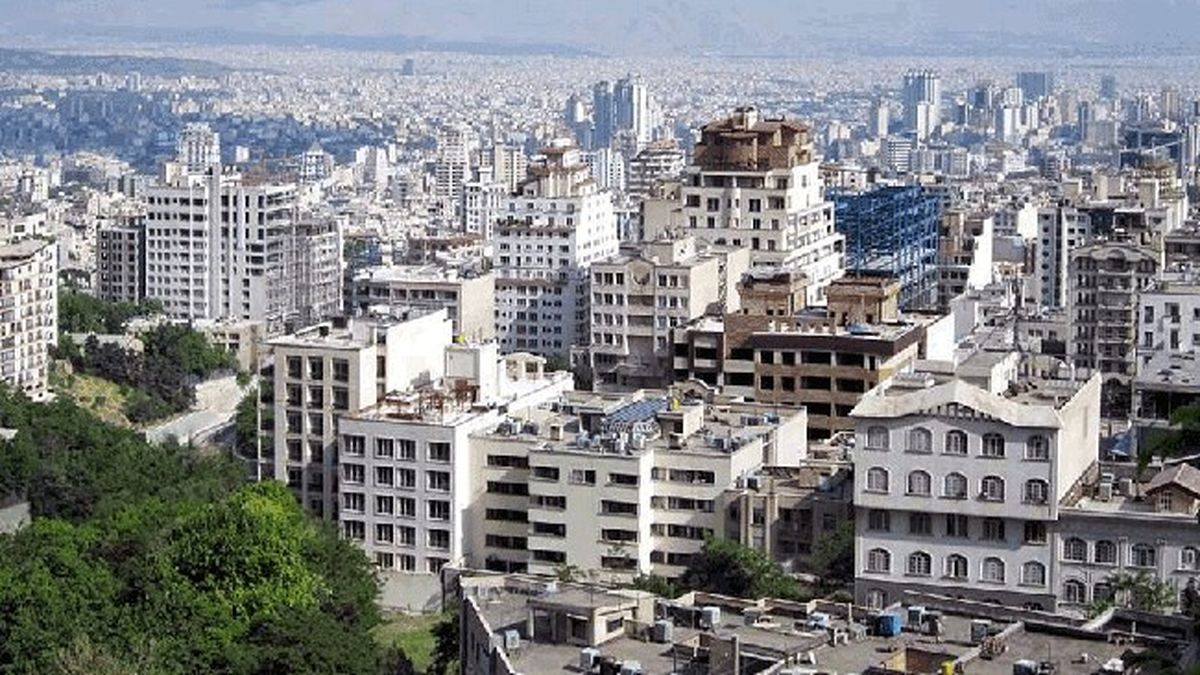 نایب‌رئیس اول اتحادیه املاک: افزایش قیمت مسکن در منطقه یک تهران را کاملاً رد می‌کنم/ مسکن ۱۵ درصد دیگر تا پایان سال کاهش قیمت خواهد داشت