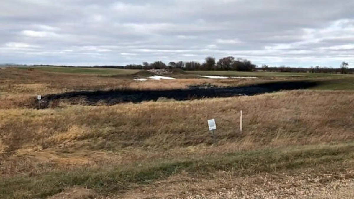 نشت ۹ هزار بشکه نفت از خط لوله کانادایی