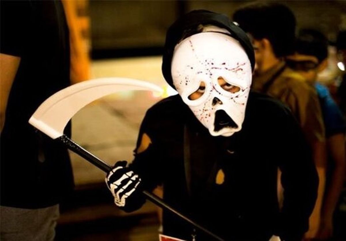 پلیس به جشن هالووین در شهر پرند با گریم‌های ترسناک خاتمه داد