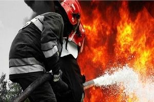 نجات یک زن و ۲ کودک در آتش‌سوزی یک ساختمان مسکونی