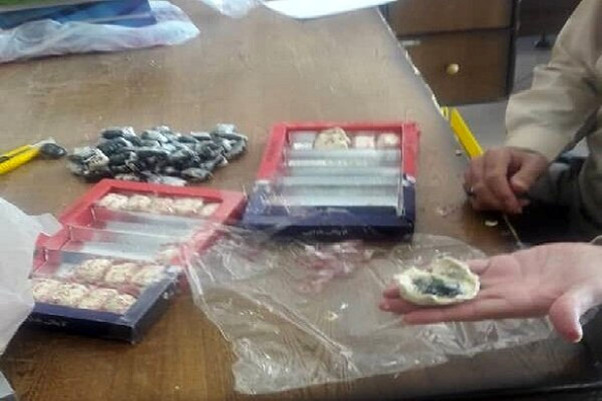 کشف تریاک در بستههای گز